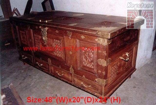 Large Chest 14